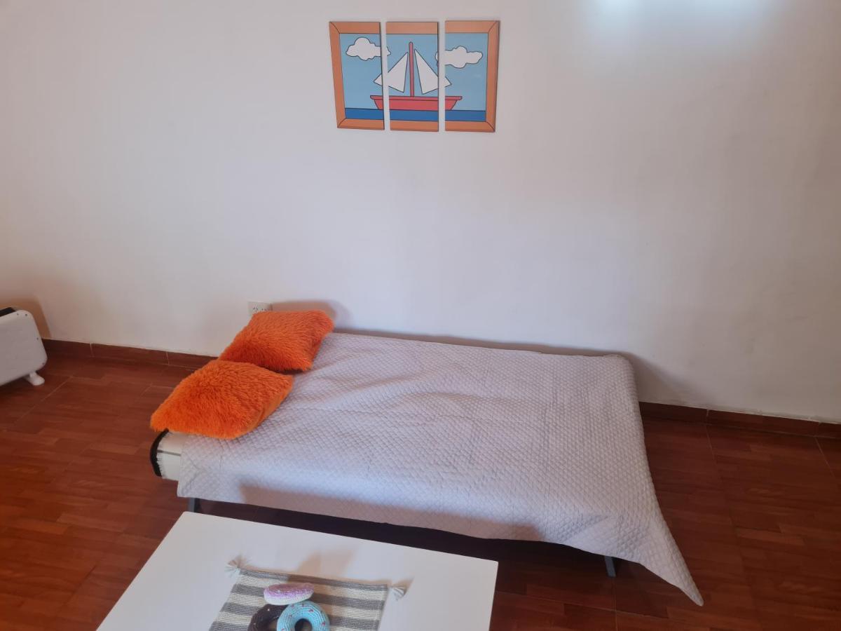 Departamento Privado Cerca Del Aeropuerto Apartment Езейза Екстериор снимка